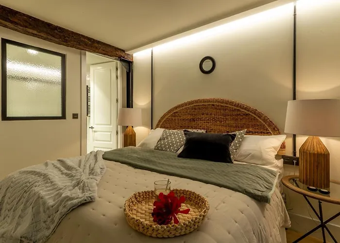 Апартаменты Cortes Ac By Staynnapartments